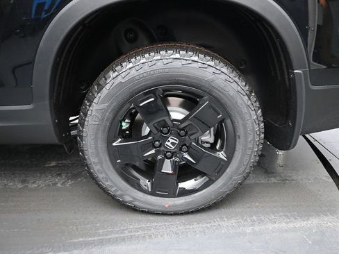New 2026 Honda Ridgeline Black Edition image 14