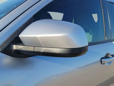 Certified 2025 Toyota Tacoma SR5 AWD/4WD image 28