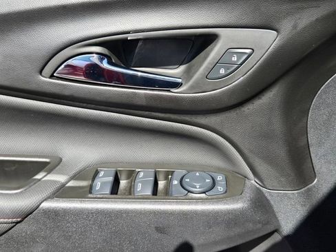 Used 2024 Chevrolet Equinox RS FWD image 30