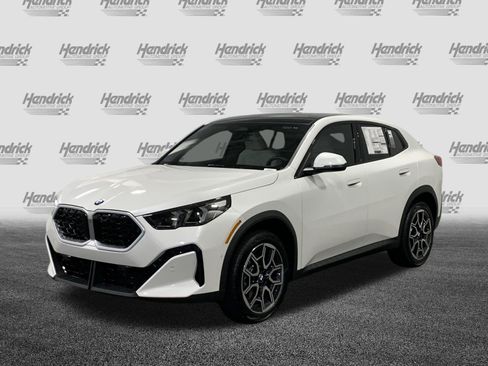 Certified 2026 BMW X2 xDrive28i w/ Convenience Package AWD/4WD image 3