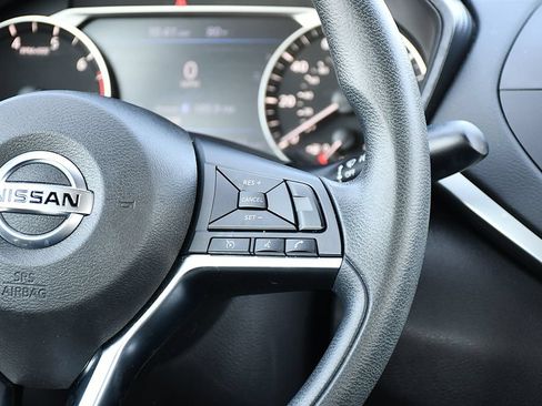 Used 2020 Nissan Altima 2.5 S FWD image 25
