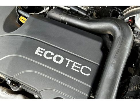 Used 2020 Chevrolet Equinox LT image 29