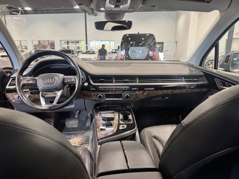 Used 2017 Audi Q7 3.0T Prestige image 13