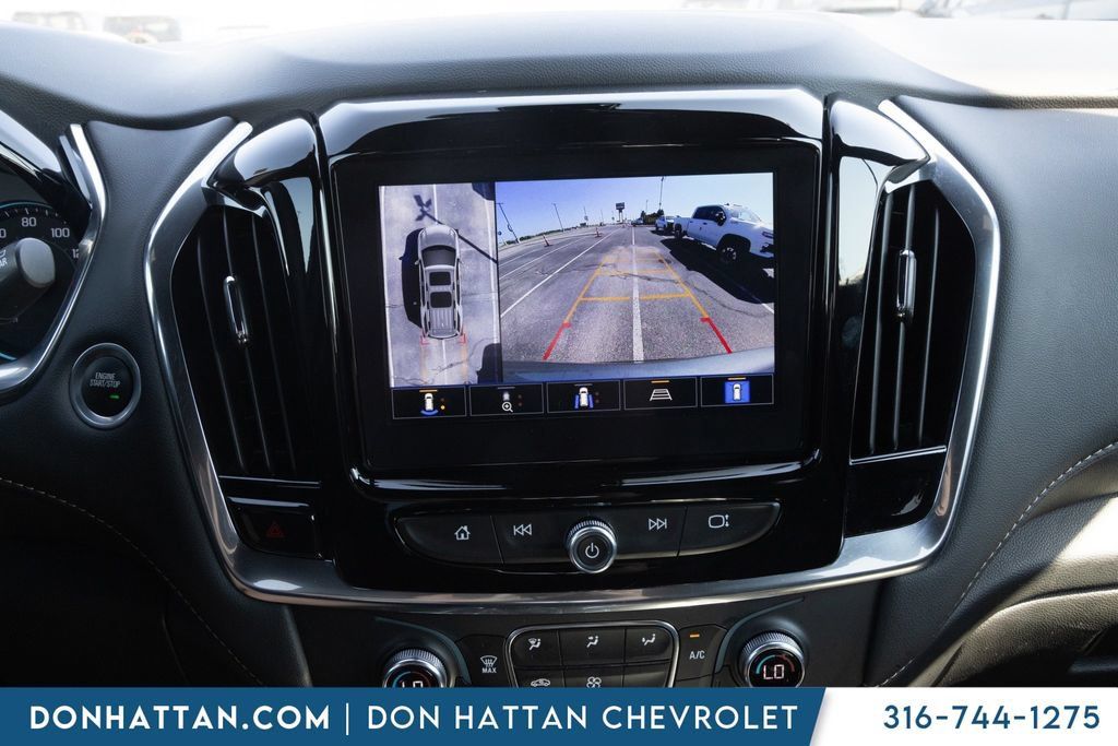 Used 2023 Chevrolet Traverse LT w/ LT Premium Package AWD/4WD image 8