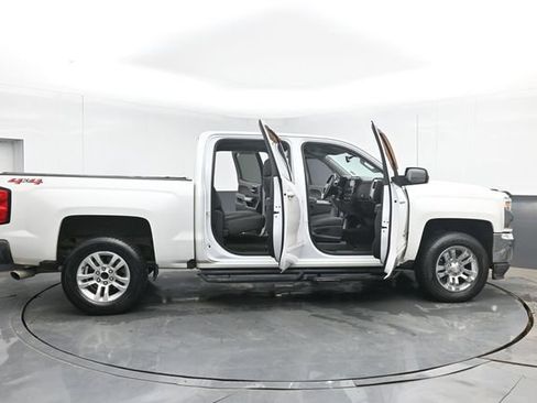 Used 2018 Chevrolet Silverado 1500 LT w/ All Star Edition AWD/4WD image 47