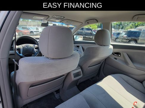 Used 2011 Toyota Camry LE w/ LE Extra-Value Pkg FWD image 11