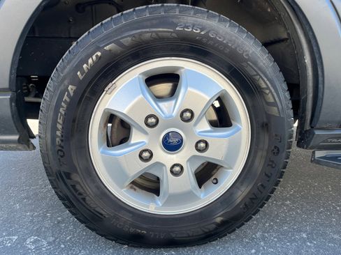 Used 2018 Ford Transit 350 XLT image 10