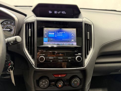 Used 2019 Subaru Crosstrek 2.0i Premium AWD/4WD image 16