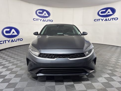 Used 2023 Kia Forte LXS image 9