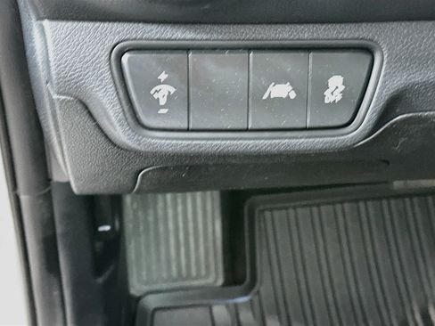 Used 2020 Kia Forte LXS FWD image 16