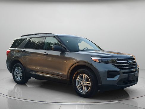Certified 2023 Ford Explorer XLT AWD/4WD image 38