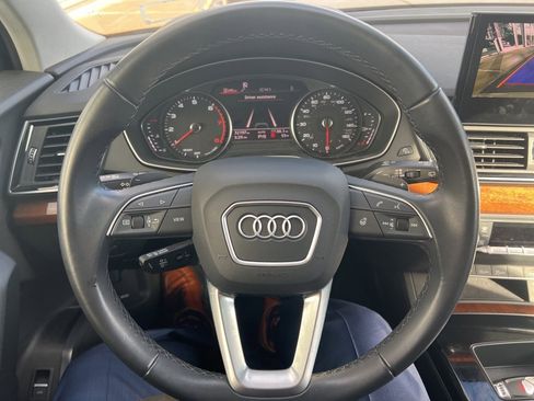 Used 2023 Audi Q5 2.0T Premium w/ Convenience Package image 61