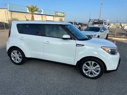 Used 2016 Kia Soul + w/ Audio Package image 13
