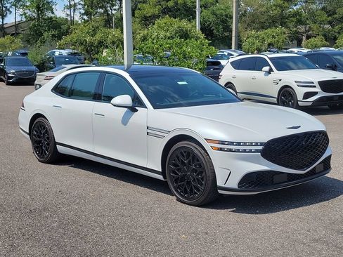 Used 2025 Genesis G90 3.5T AWD/4WD image 1