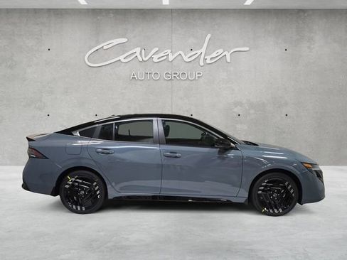 New 2026 Nissan Sentra SR FWD image 17