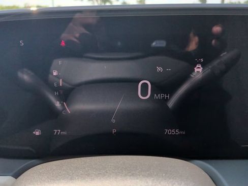 Used 2024 Buick Encore GX Avenir w/ Avenir Convenience Package FWD image 21