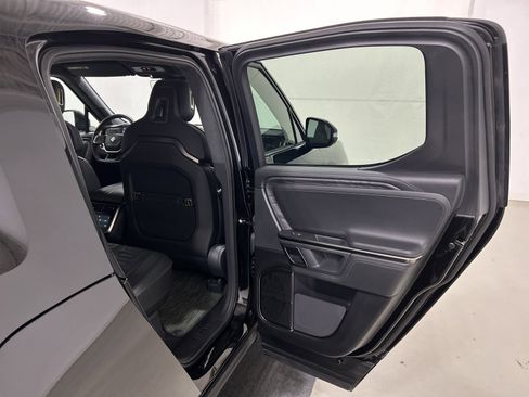 Used 2022 Rivian R1T Launch Edition image 19