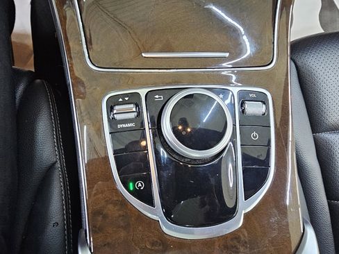 Used 2018 Mercedes-Benz C 300 Sedan w/ Premium Package image 34