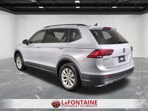 Used 2019 Volkswagen Tiguan SE w/ Panoramic Sunroof Package image 6