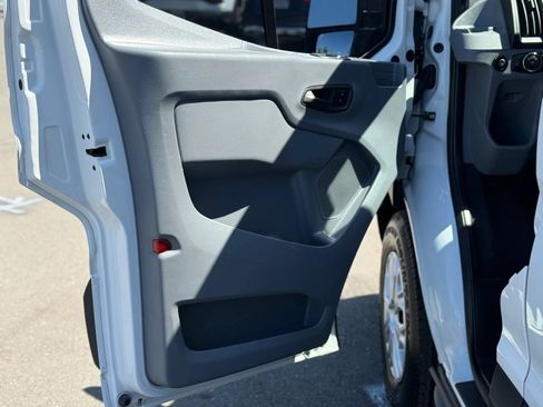 Used 2017 Ford Transit 350 XLT RWD image 15