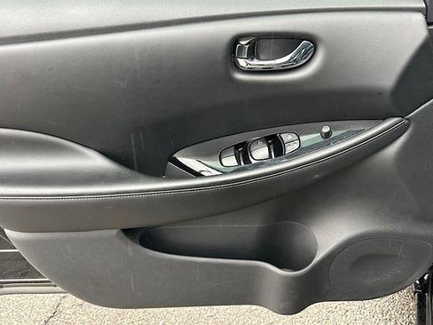 Used 2016 Nissan Leaf SL image 17