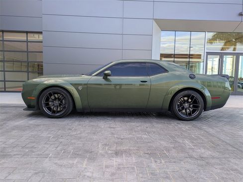 Used 2019 Dodge Challenger SRT Hellcat image 7
