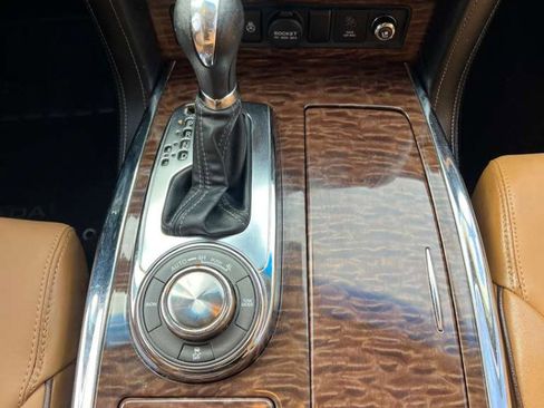 Used 2017 Nissan Armada Platinum image 42