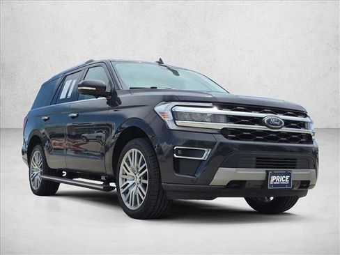 Used 2023 Ford Expedition Limited AWD/4WD image 3