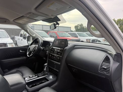 Used 2023 Nissan Armada SV RWD image 9