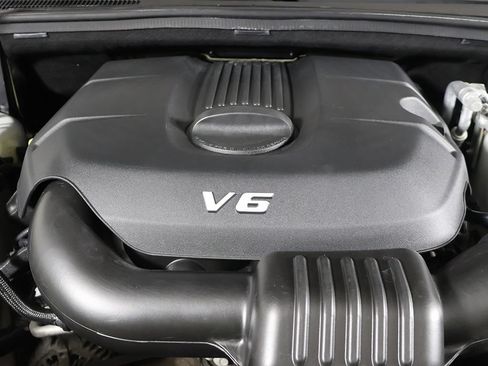 Used 2015 Jeep Grand Cherokee Overland AWD/4WD image 19