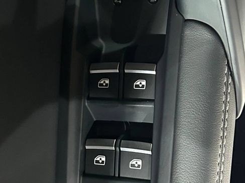 Used 2025 Audi Q5 2.0T Premium Plus AWD/4WD image 40