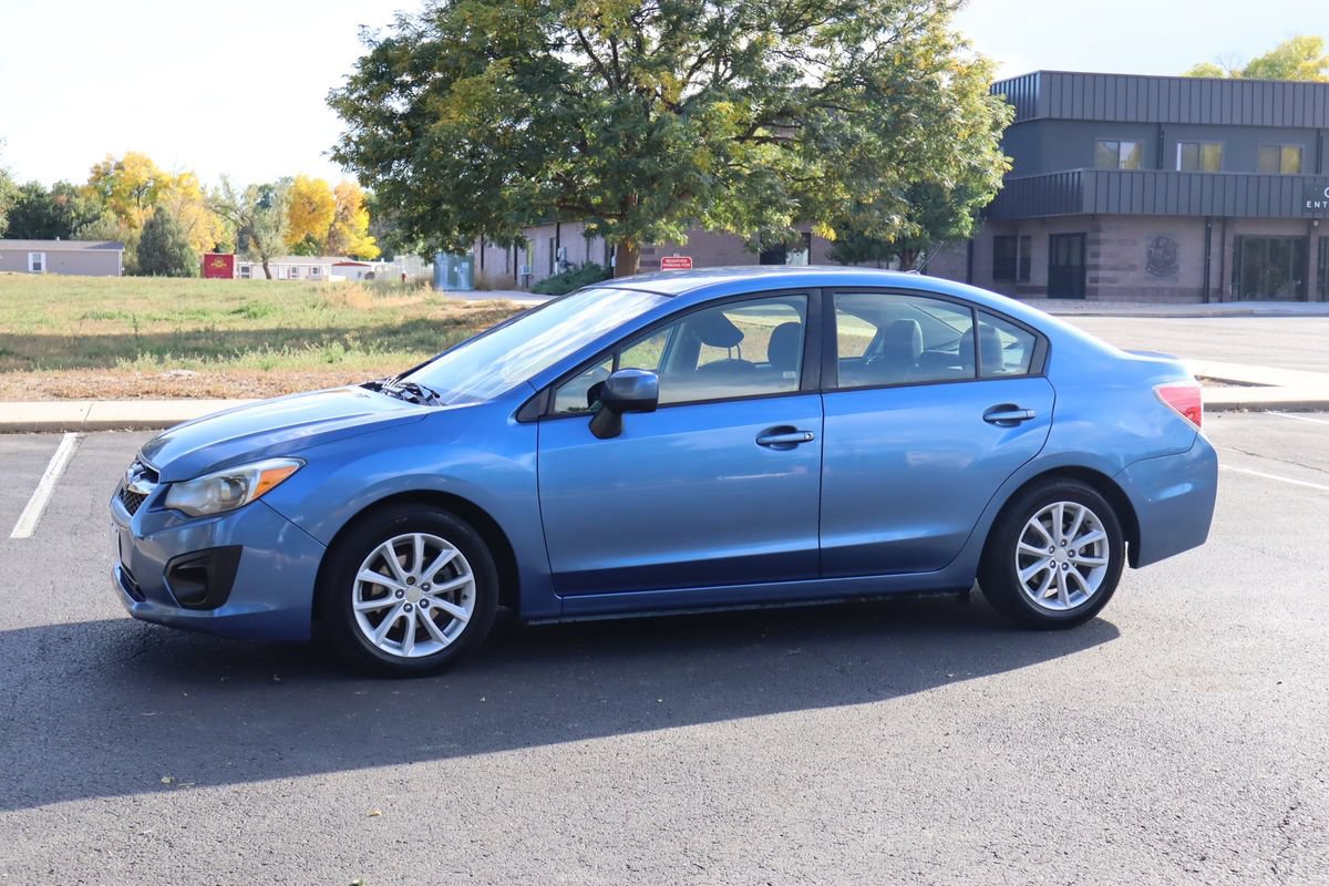 Used 2014 Subaru Impreza 2.0i Premium w/ All-Weather Package w/CVT AWD/4WD image 10