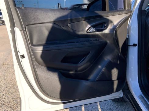 Used 2020 Buick Encore Preferred image 21