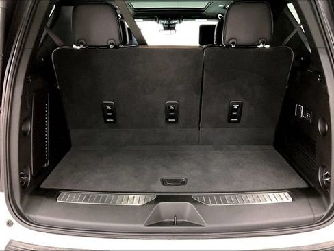 Used 2025 GMC Yukon Denali Ultimate AWD/4WD image 44