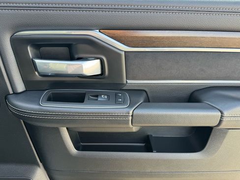 Used 2024 RAM 2500 Laramie image 22