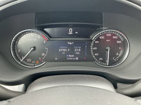 Used 2021 Cadillac XT4 Premium Luxury w/ Cold Weather Package AWD/4WD image 10