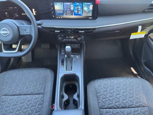 New 2026 Nissan Kicks SV image 16