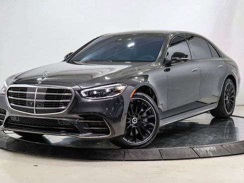 Used 2025 Mercedes-Benz S 580 4MATIC Sedan image 1