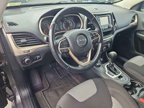 Used 2016 Jeep Cherokee Sport AWD/4WD image 13