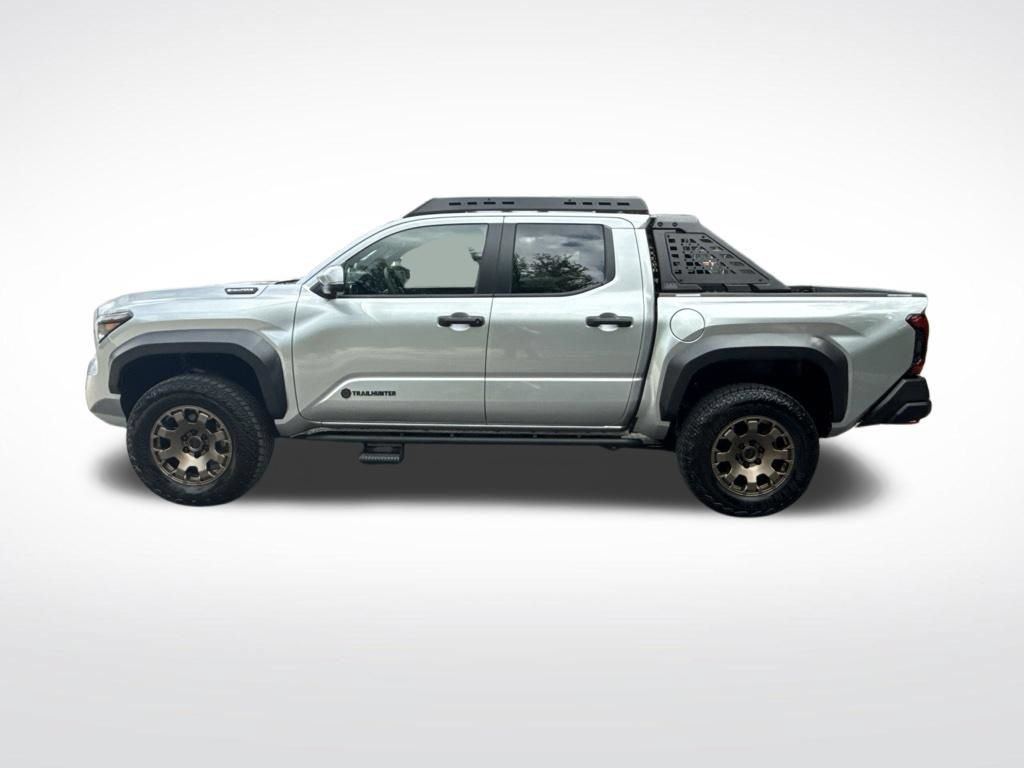Used 2025 Toyota Tacoma 4x4 Double Cab Hybrid image 8