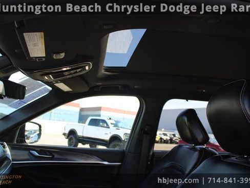 Used 2024 Jeep Grand Cherokee L Limited w/ Luxury Tech Group II image 33