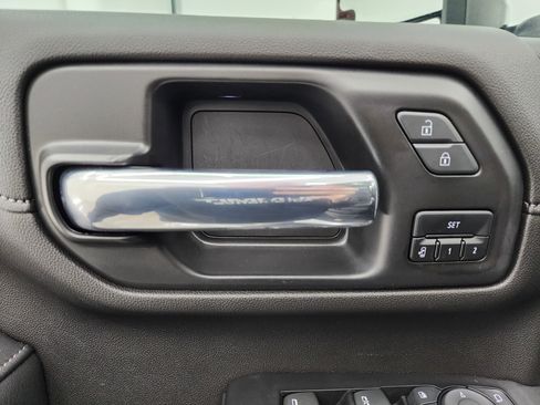 Used 2022 Chevrolet Silverado 2500 High Country w/ Safety Package II image 49