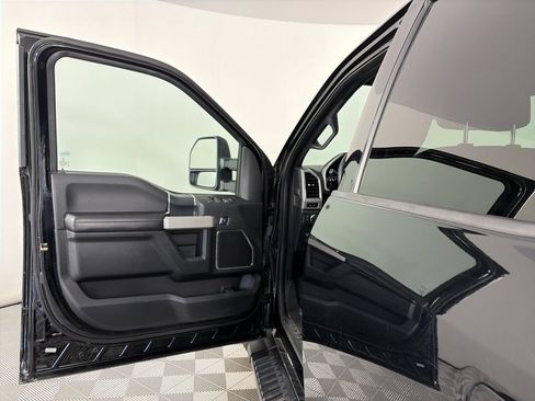 Used 2018 Ford F150 Lariat AWD/4WD image 10