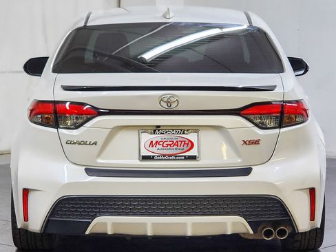Used 2020 Toyota Corolla XSE image 6