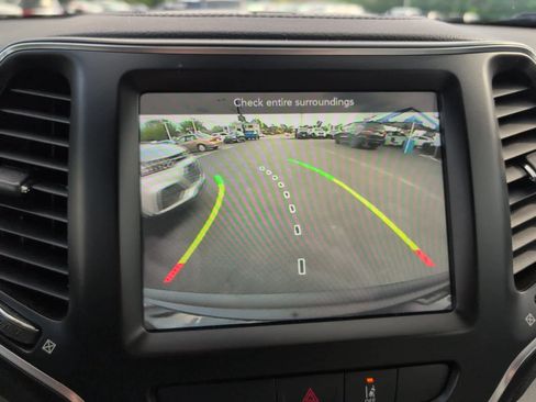 Used 2022 Jeep Cherokee Latitude Lux image 29