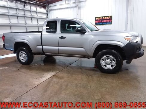 Used 2020 Toyota Tacoma SR image 5