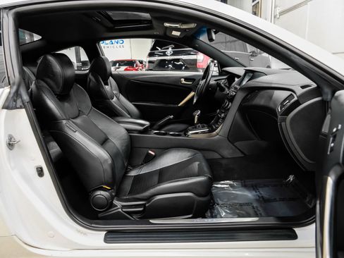 Used 2013 Hyundai Genesis 3.8 image 30