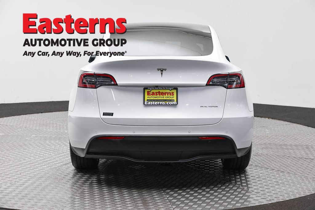 Used 2022 Tesla Model Y Long Range AWD/4WD image 8