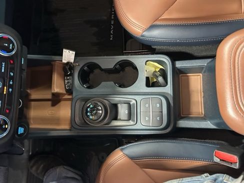 Used 2024 Ford Maverick Lariat w/ 4K Tow Package AWD/4WD image 33