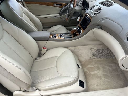 Used 2004 Mercedes-Benz SL 500 image 9